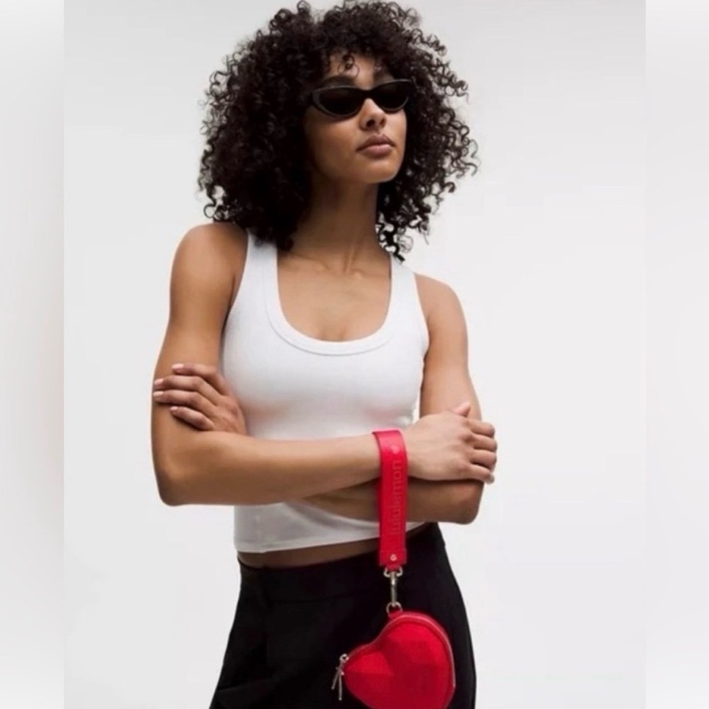 NWT! Lululemon Heart Wristlet Oxford Red - Picture 11 of 15